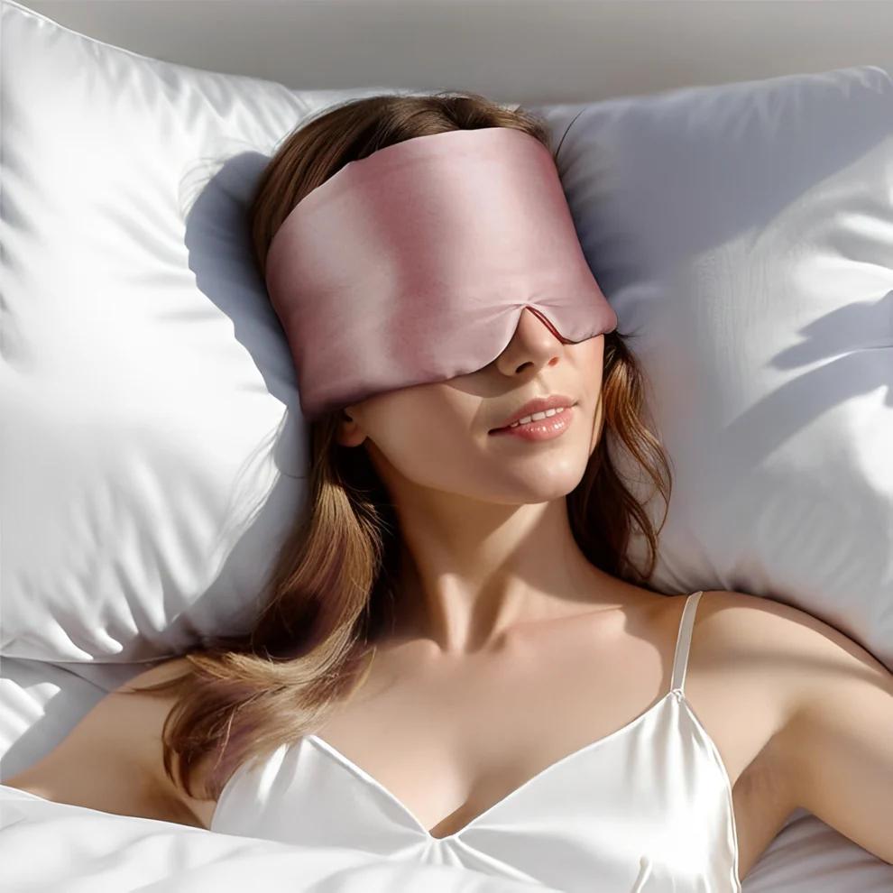 Sleebr® Mulberry Silk Sleeping Mask