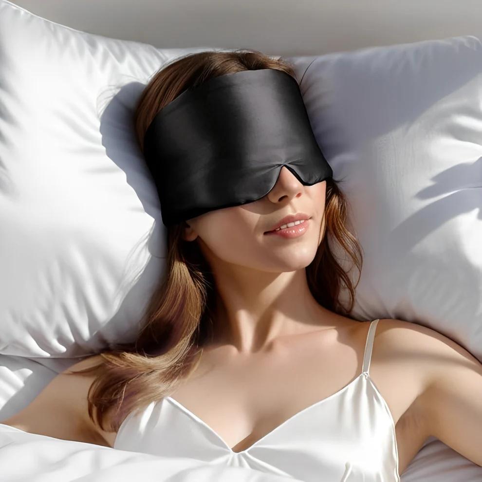 Sleebr® Mulberry Silk Sleeping Mask