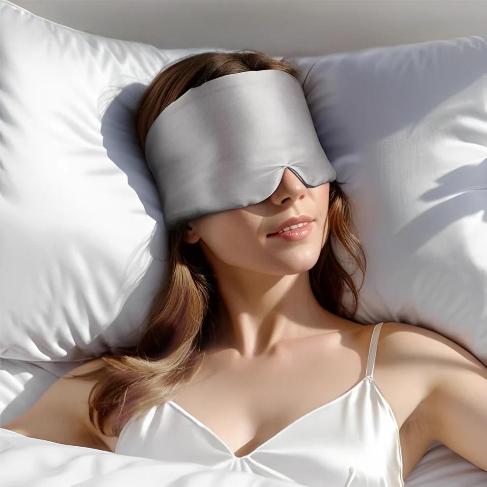 Sleebr® Mulberry Silk Sleeping Mask